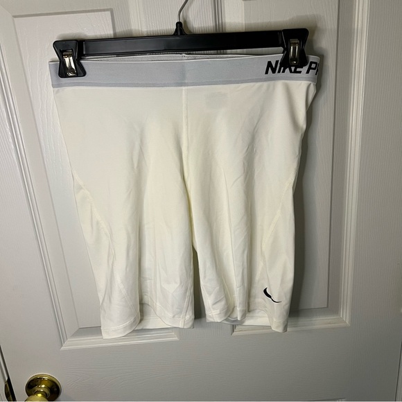 Nike Men's Athletic Shorts - White and Gray - Picture 1 of 5